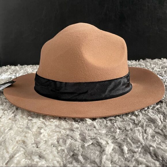 NWT Badgley Mischka Wool Fedora Hat main image 4